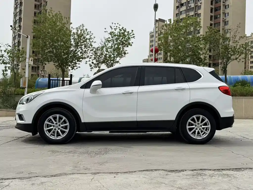 Buick Envision Plus 2017 — фото 10