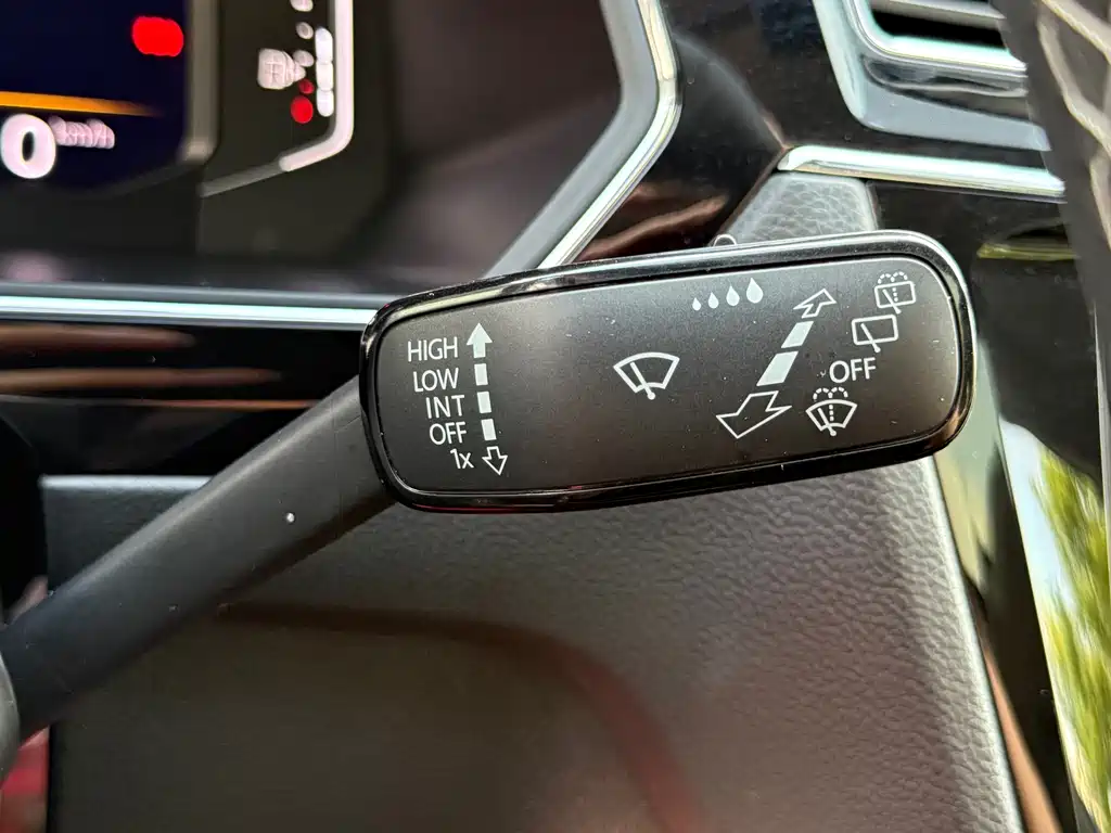 Volkswagen Tiguan L 2020 — фото 23