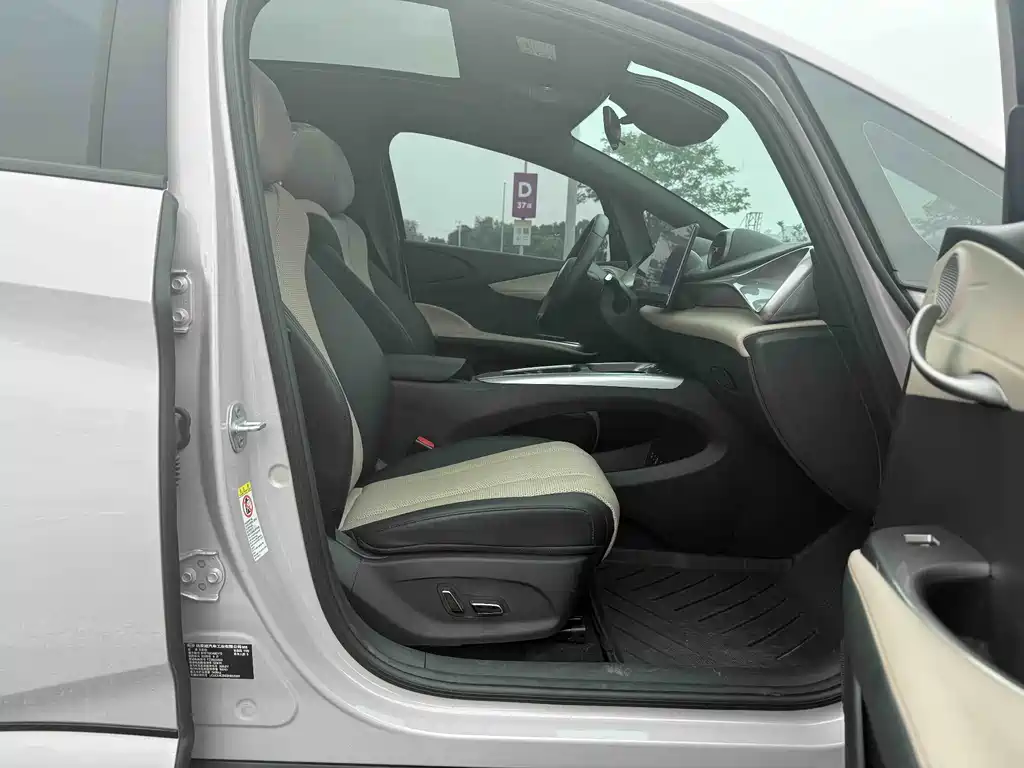 BYD Dolphin 2025 — фото 10