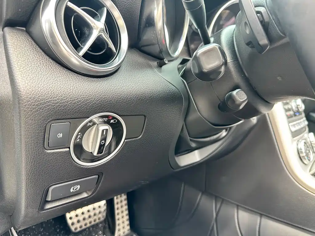 Mercedes-Benz SLK-Class 2012 — фото 9