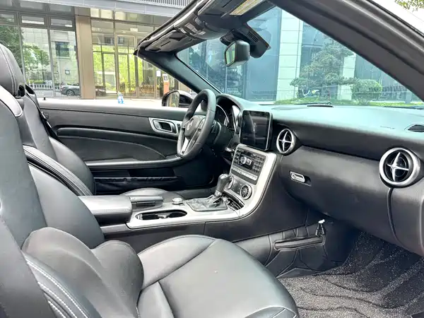 Mercedes-Benz SLK-Class 2011