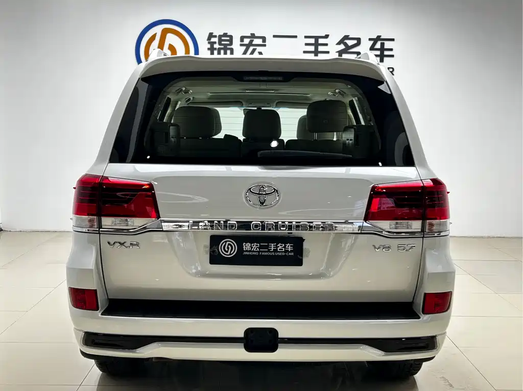 Toyota Land Cruiser 2018 — фото 24