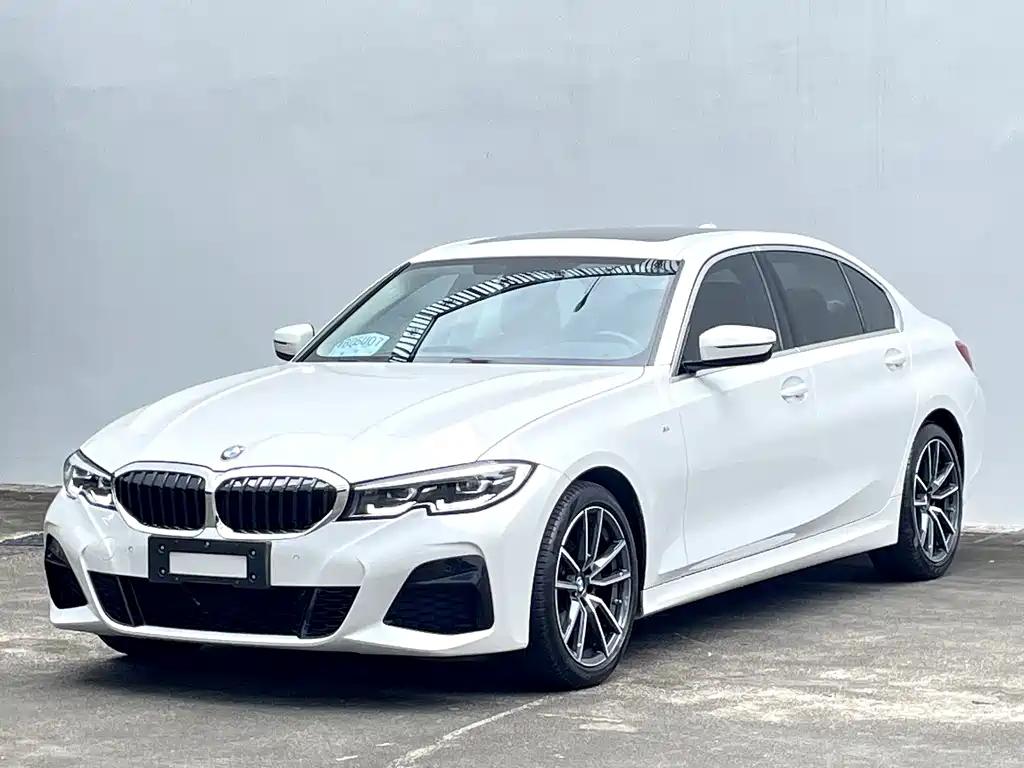 BMW 3 Series 2021 — фото 1