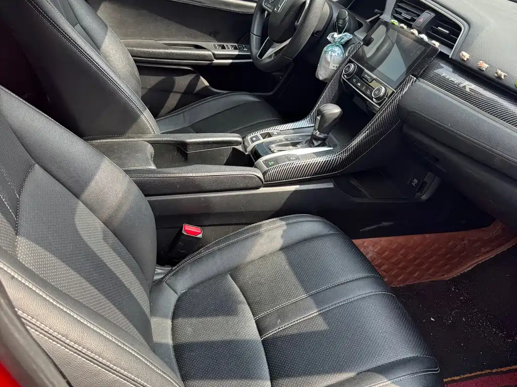Honda Civic 2018 — фото 14