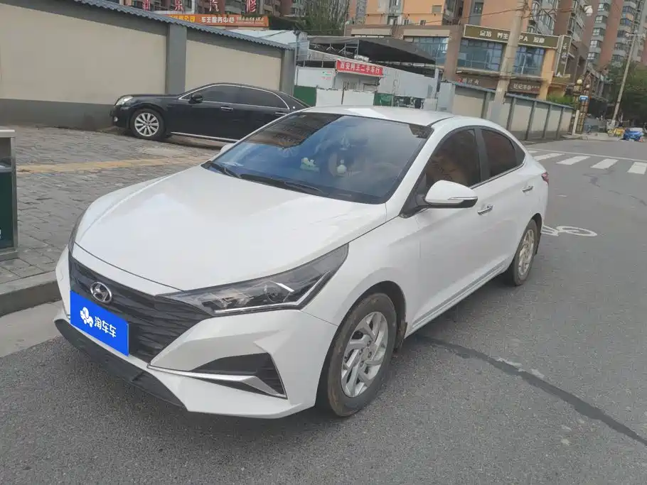 Hyundai Verna 2021 — фото 1