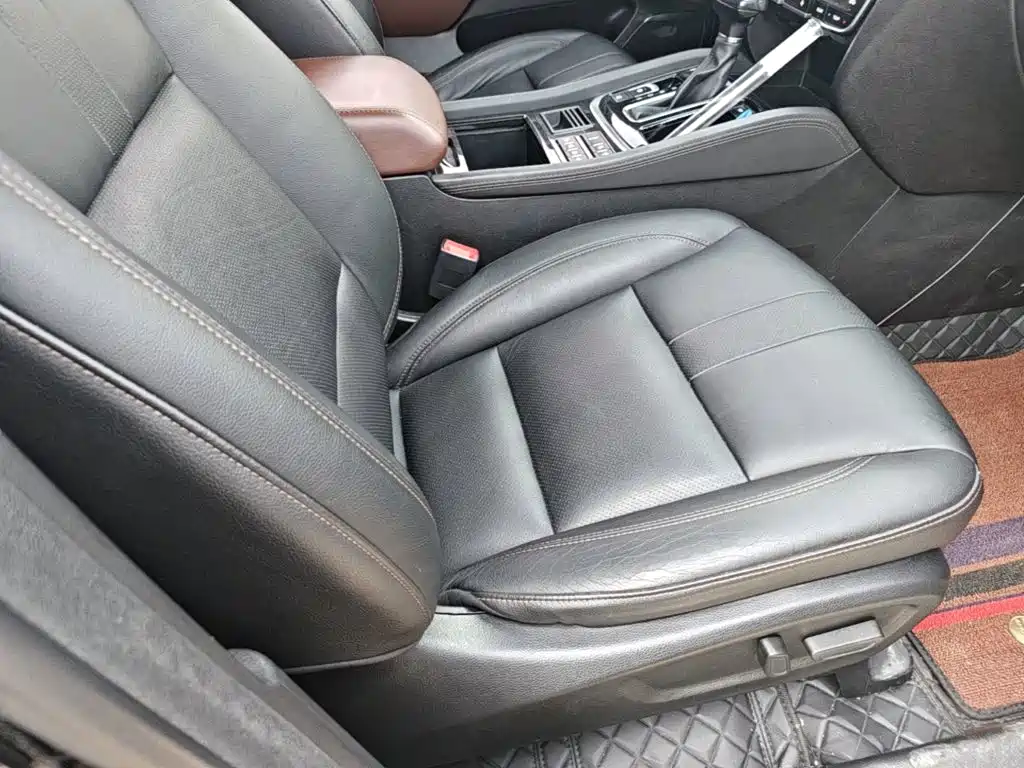 GAC Trumpchi GS8 2019 — фото 25