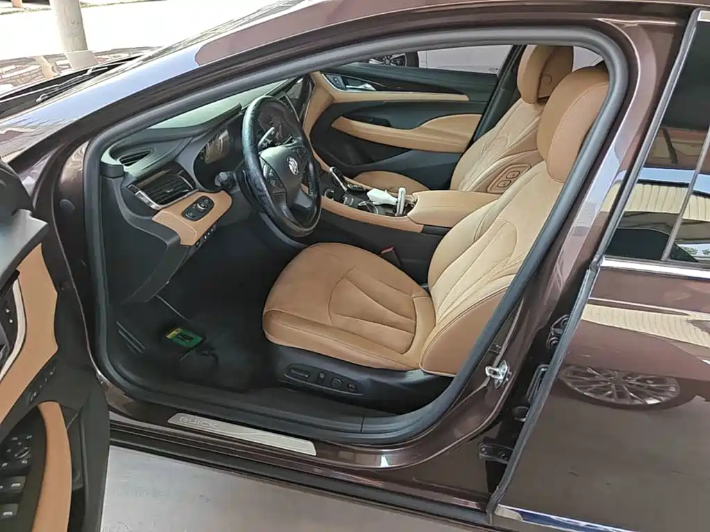 Buick LaCrosse 2017 — фото 15