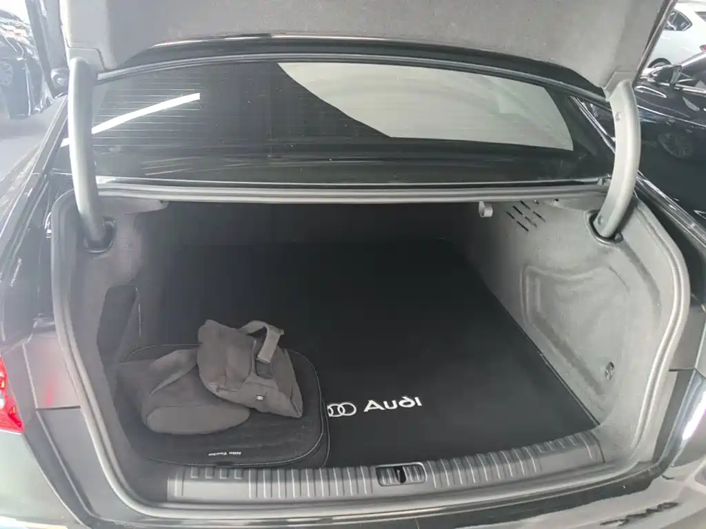 Audi A6L 2023 — фото 19