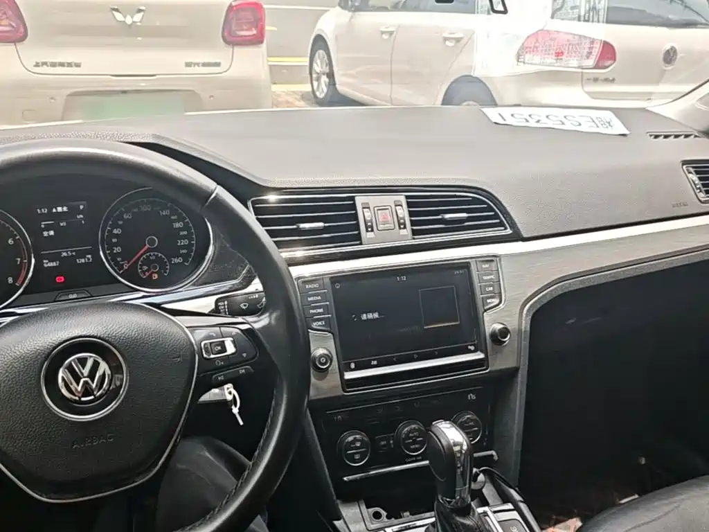 Volkswagen Lamando 2018 — фото 10