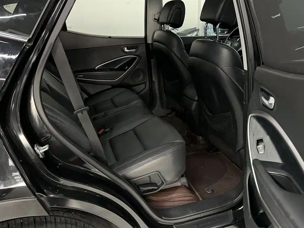 Hyundai Santa Fe 2015 — фото 20