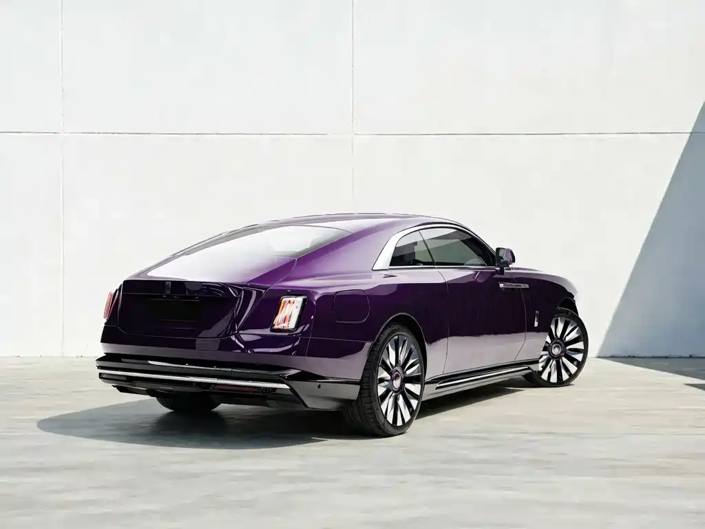 Rolls-Royce Phantom 2025 — фото 4