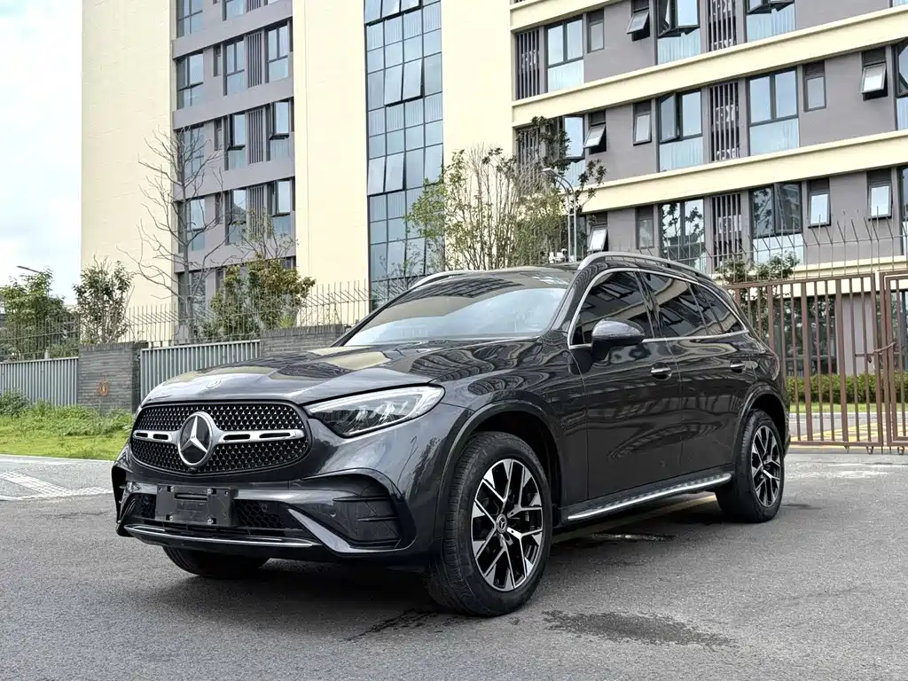 Mercedes-Benz GLC 2023