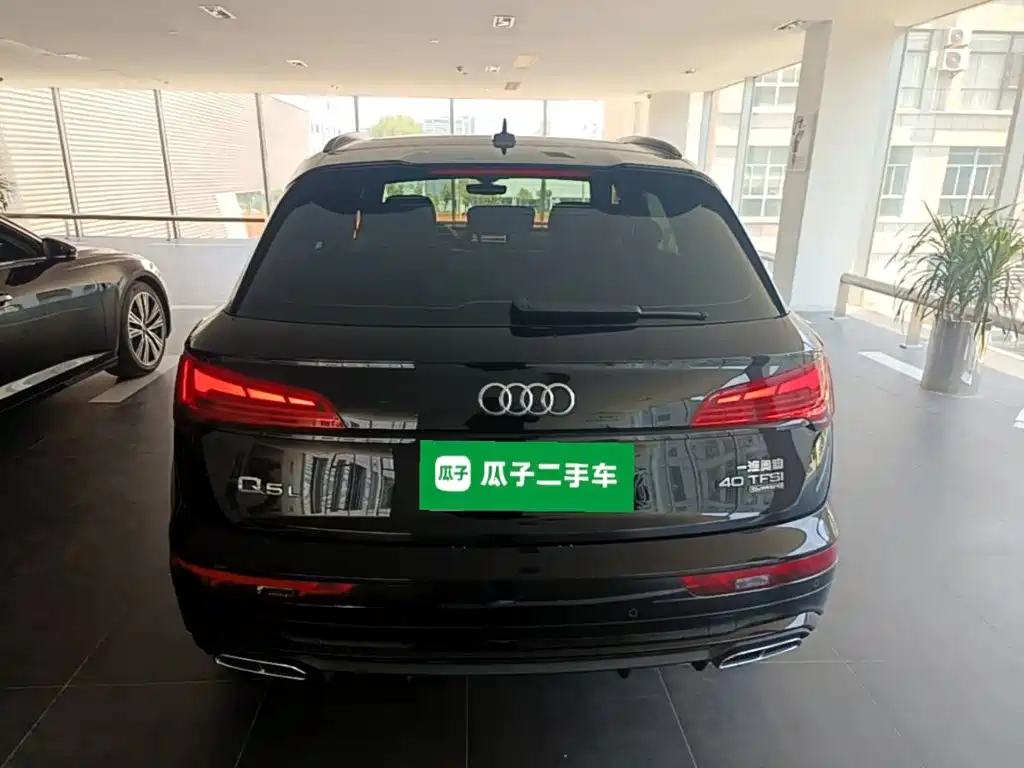 Audi Q5L 2025 — фото 6