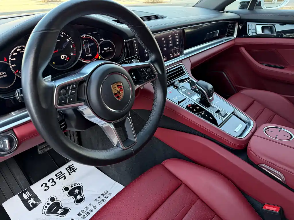 Porsche Panamera 2019 — фото 14