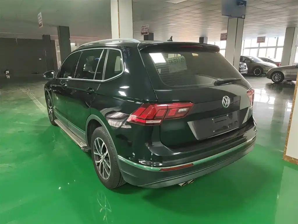 Volkswagen Tiguan L 2018 — фото 23