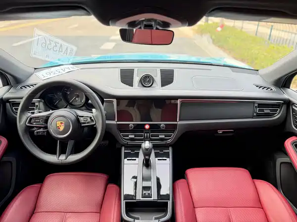 Porsche Macan 2022