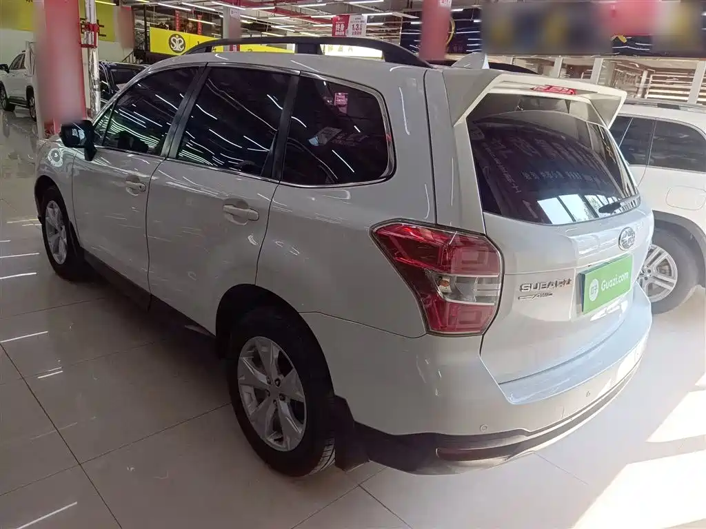 Subaru Forester 2015 — фото 5
