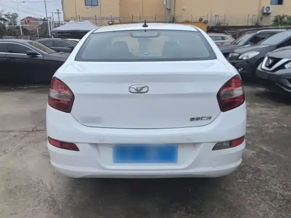Kaiyi C3 2015
