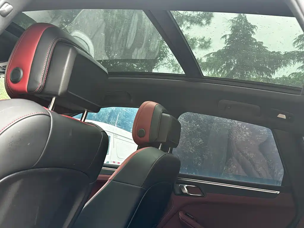 Porsche Macan 2020 — фото 10