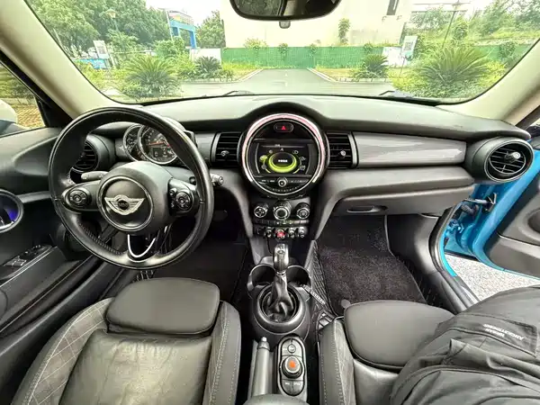 MINI 2016