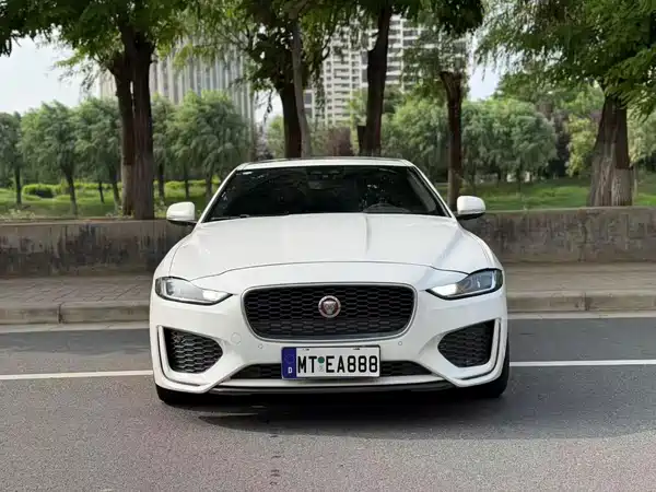 Jaguar XEL 2020