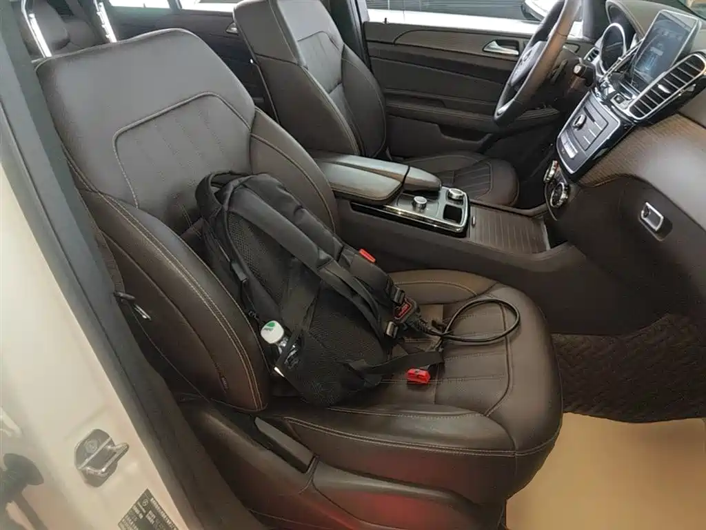 Mercedes-Benz GLE 2019 — фото 25