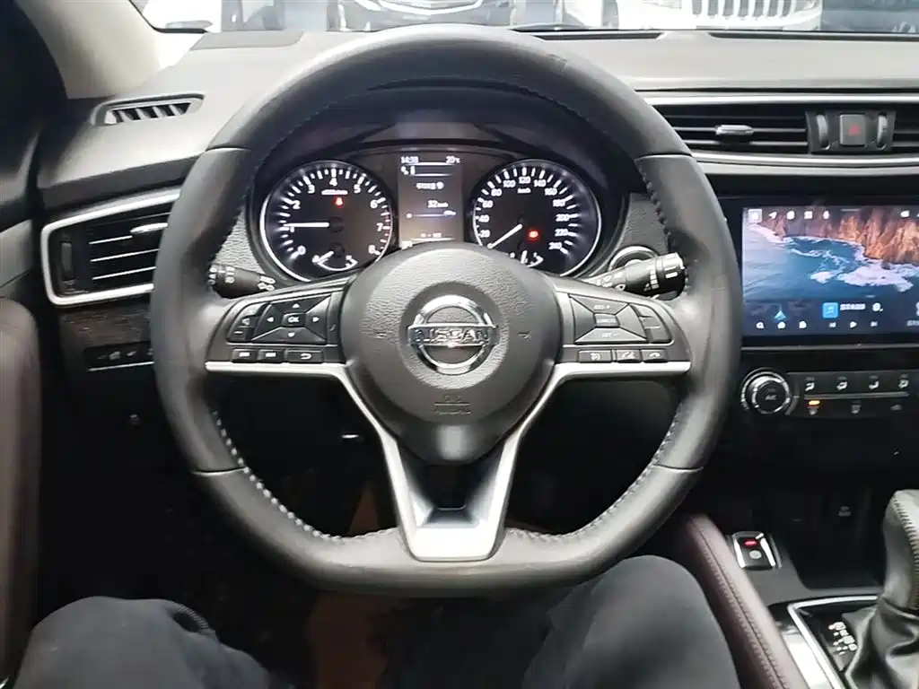 Nissan Qashqai 2021 — фото 11