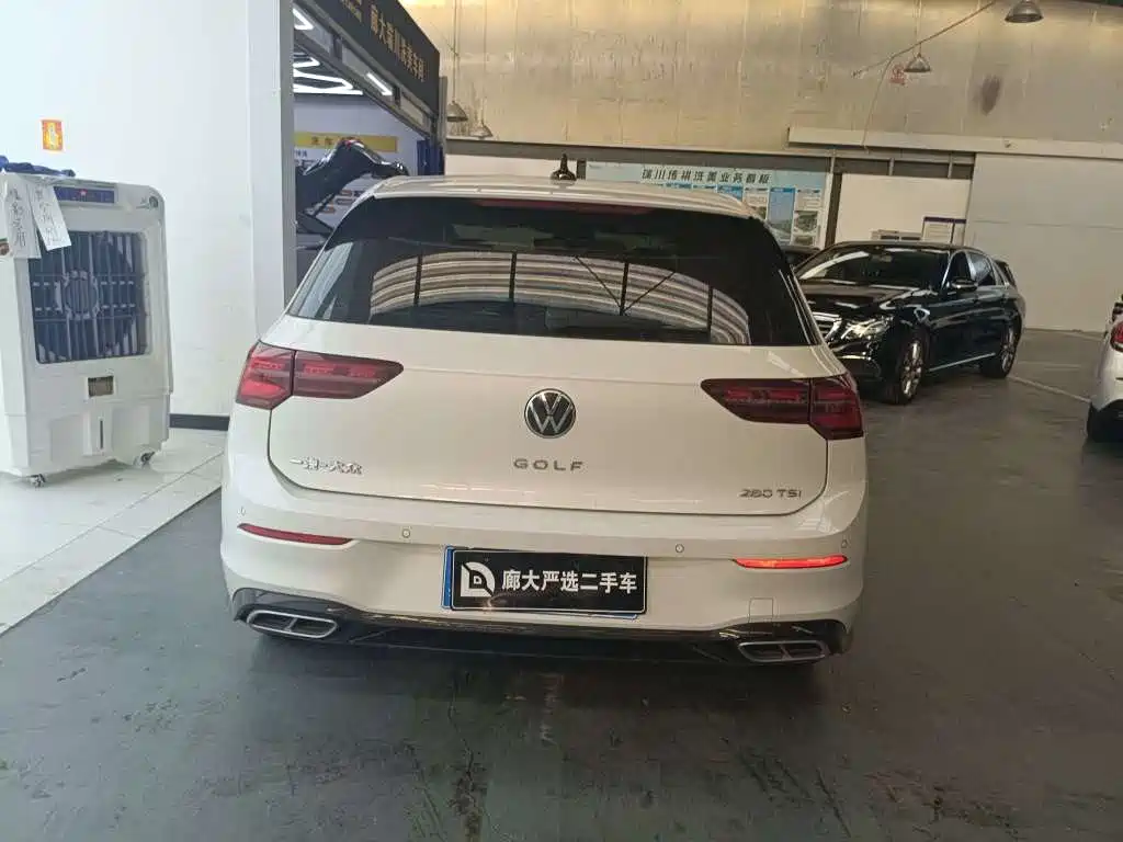 Volkswagen Golf 2023