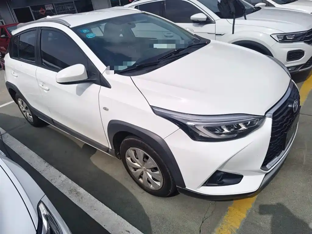 Toyota Yaris L 2020 — фото 4