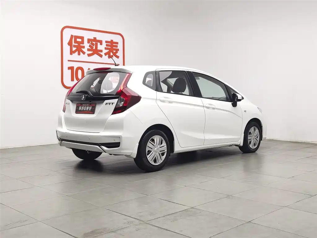 Honda Fit 2018 — фото 2