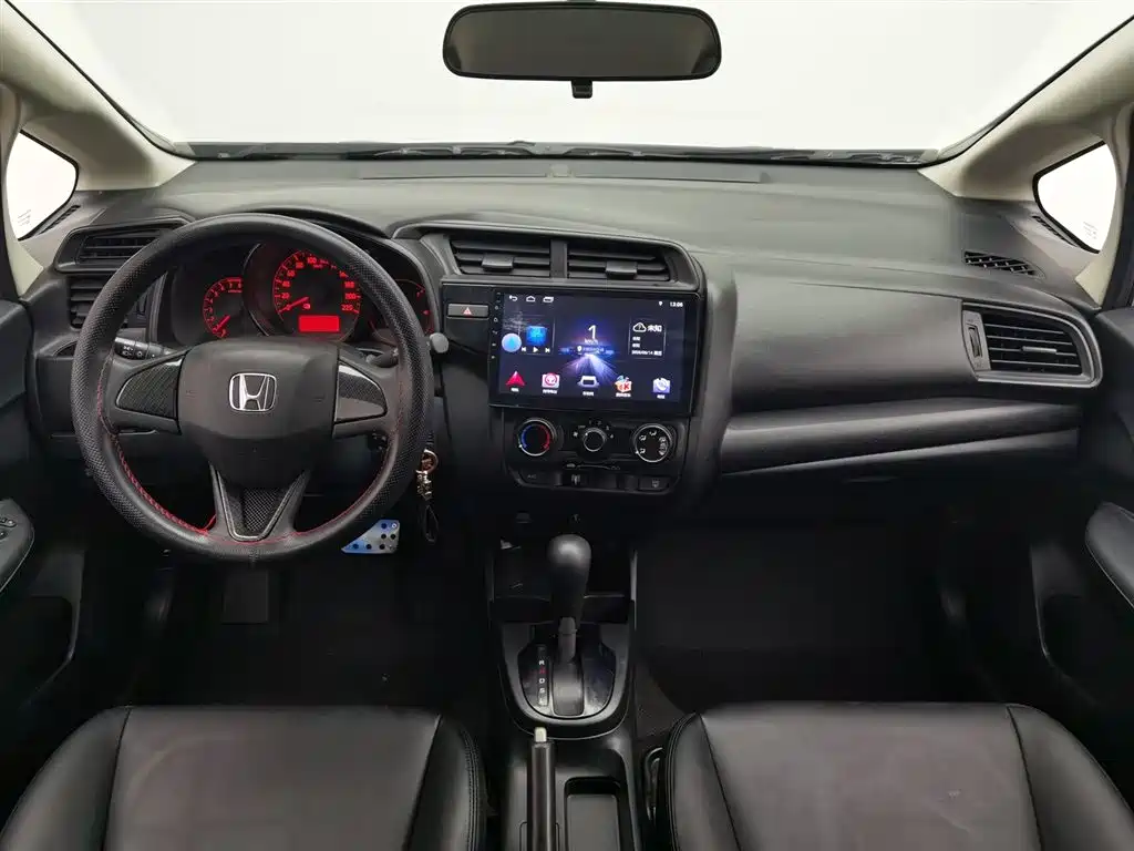 Honda Fit 2018 — фото 5