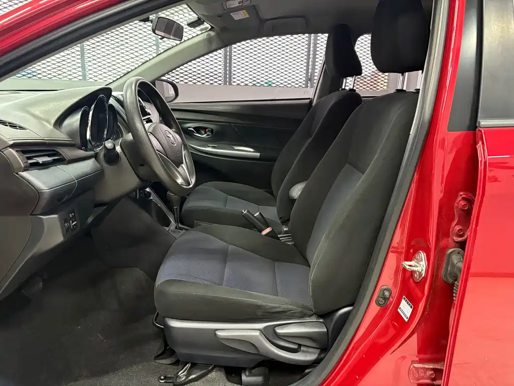 Toyota Yaris L 2016