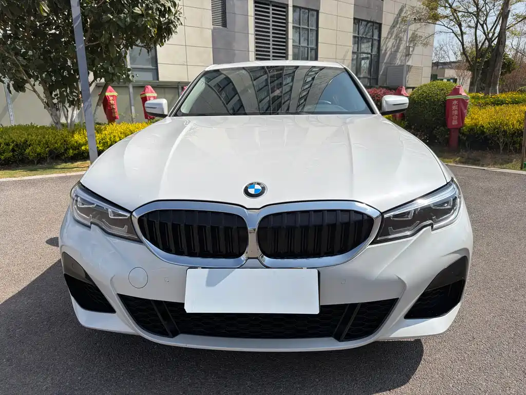 BMW 3 Series 2022 — фото 12