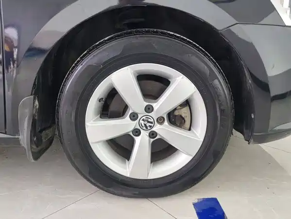 Volkswagen Lavida 2014