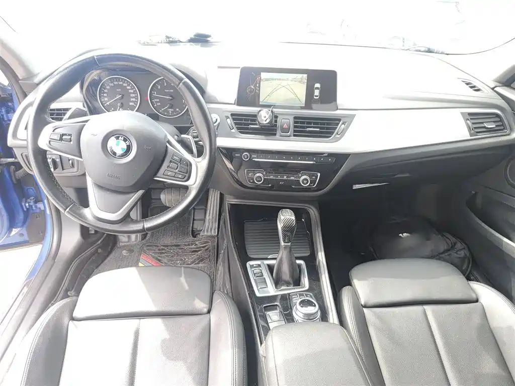 BMW 1 Series 2017 — фото 6