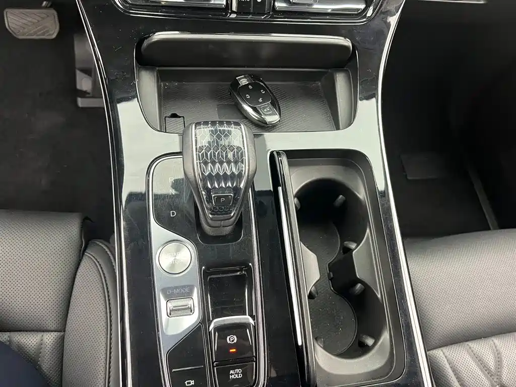 GAC Motor Trumpchi M8 2023 — фото 12