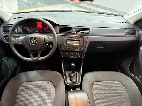 Volkswagen Santana 2016