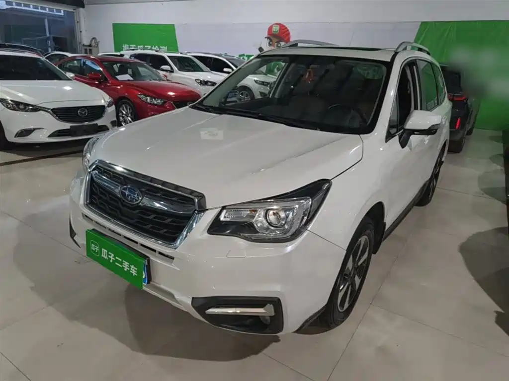 Subaru Forester 2017 — фото 2