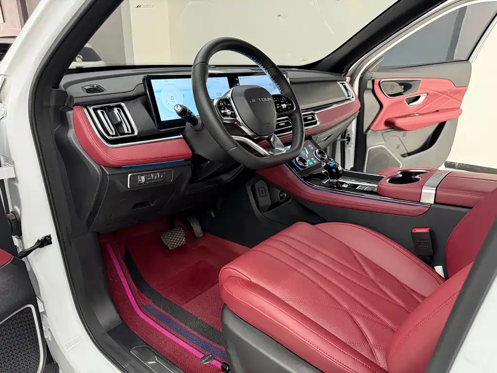 Jetour X70 PLUS 2025 — фото 17