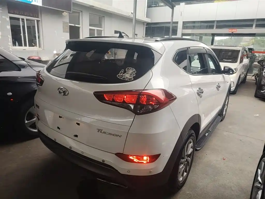 Hyundai Tucson 2016 — фото 7
