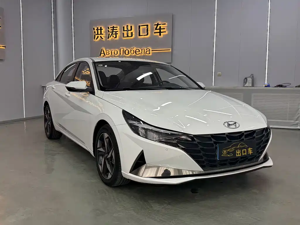 Hyundai Elantra 2023 — фото 2