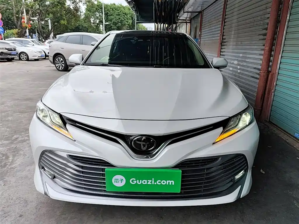 Toyota Camry 2020 — фото 3
