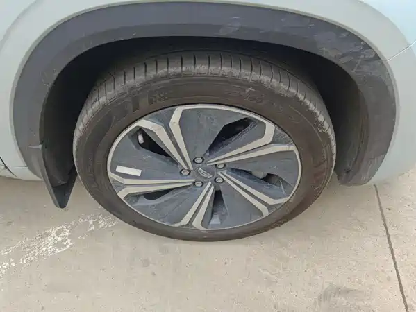 Geely Xingyue L 2022