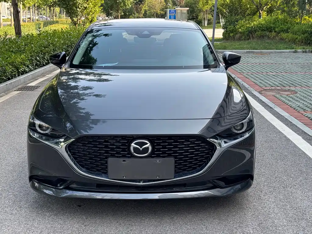Mazda 3 Axela 2023