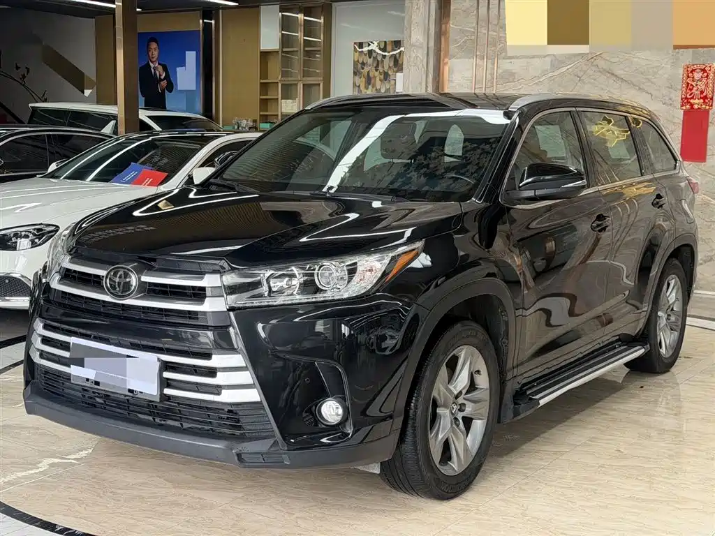 Toyota Highlander 2020 — фото 1