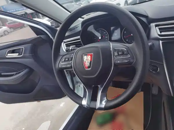 Roewe i5 2019