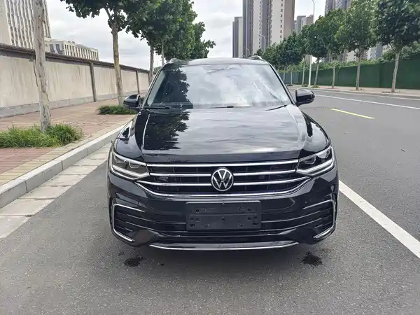 Volkswagen Tiguan L 2022