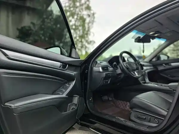 Honda Accord 2023