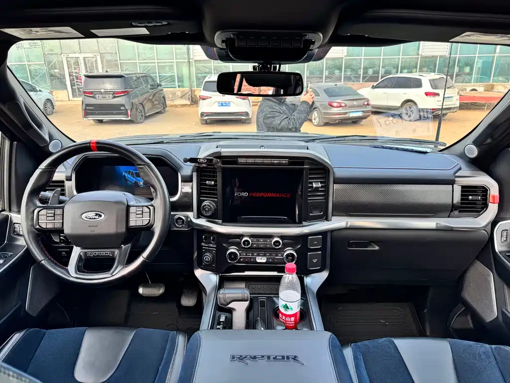 Ford F-150 Raptor 2023 — фото 9