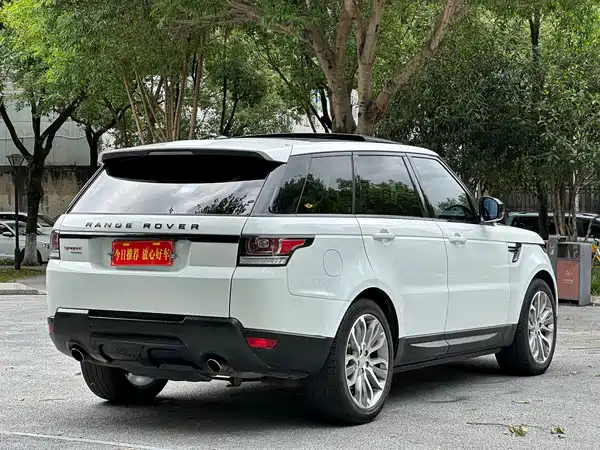 Land Rover Range Rover Sport 2015